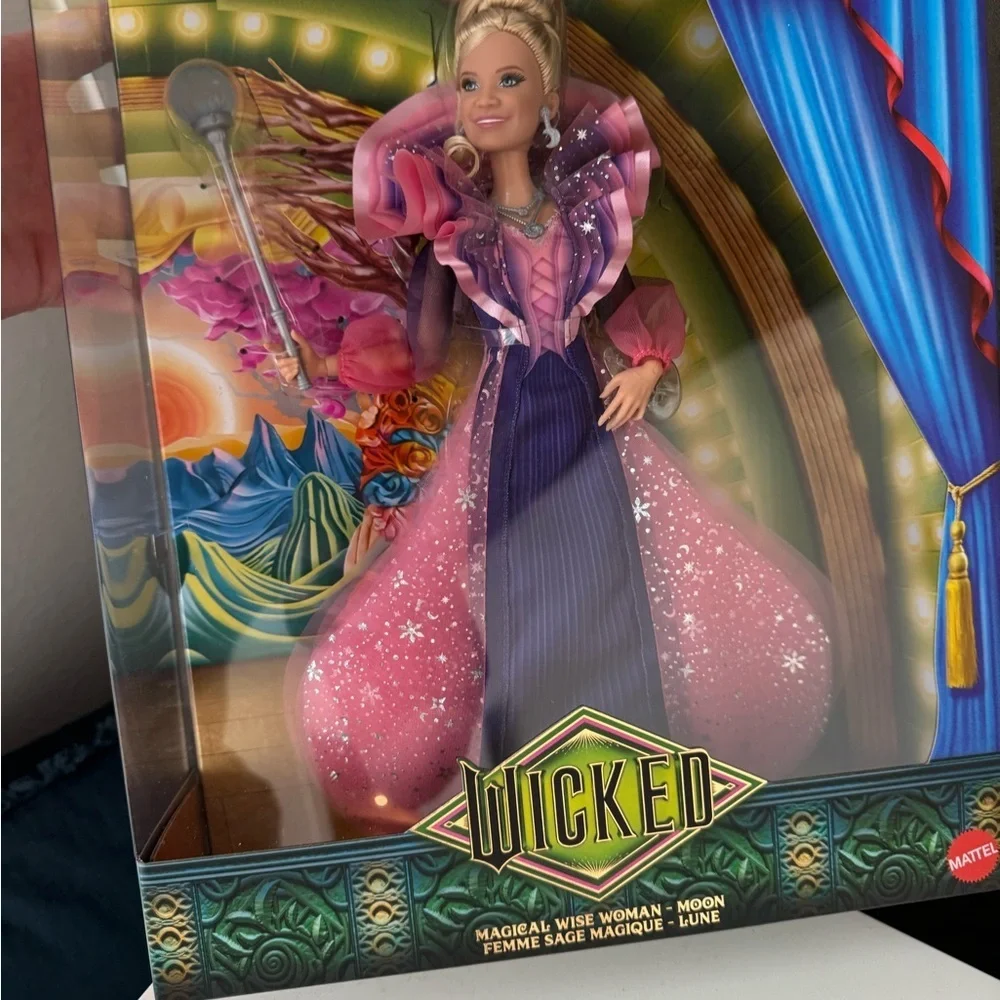 Wicked Magical Wise Woman – Moon Fashion Doll NIB portrayed by Kristin Chenoweth